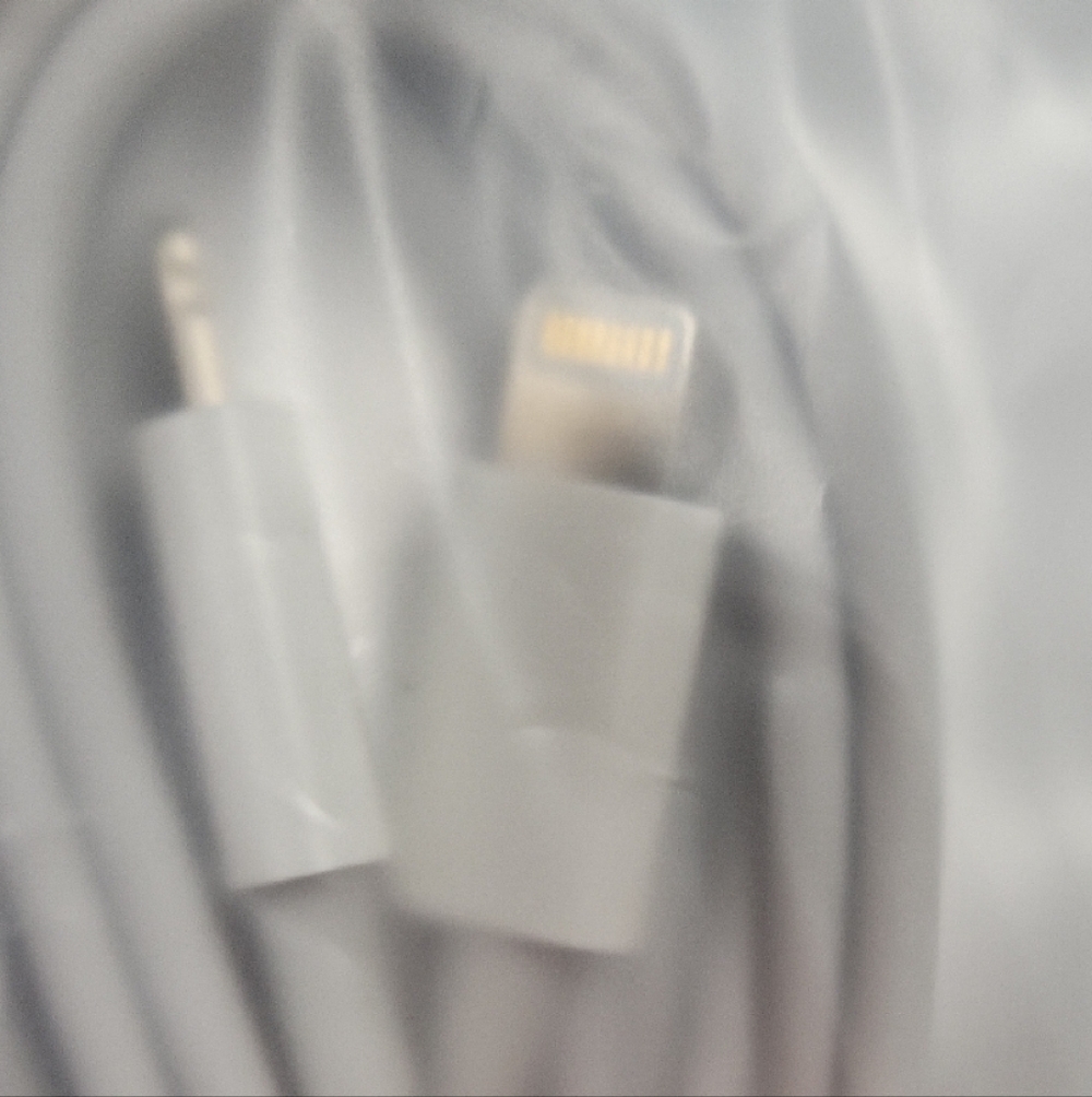 USB Data Cable - White - Picture 2 of 2